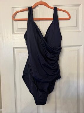 Jantzen Classic Navy tummy control  One-Piece Swimsuit - Women Swim size 12